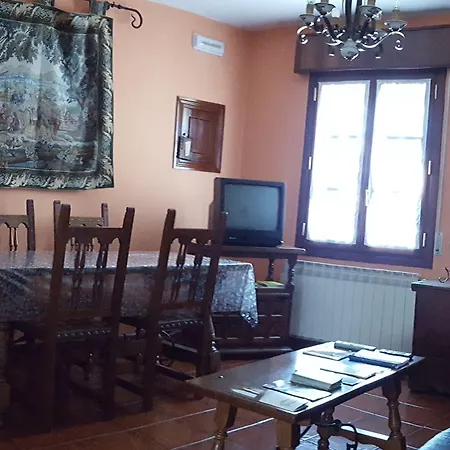 Las Cantigas Guest house *