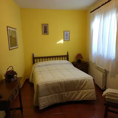 Πανσιόν Cantigas *